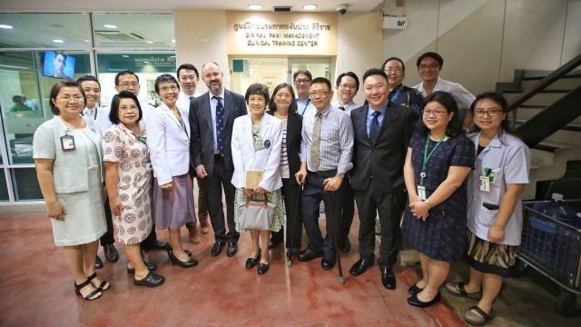 Prof. Andrew Rice & Dr. Mary Cardosa from IASP Visited Siriraj