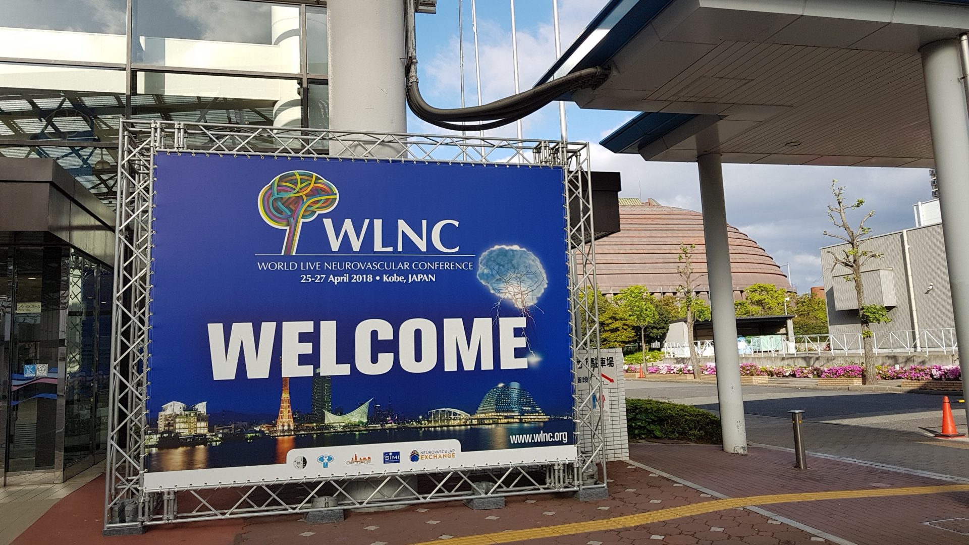 Siriraj Faculty Attended “World Live Neurovascular Conference” in Japan