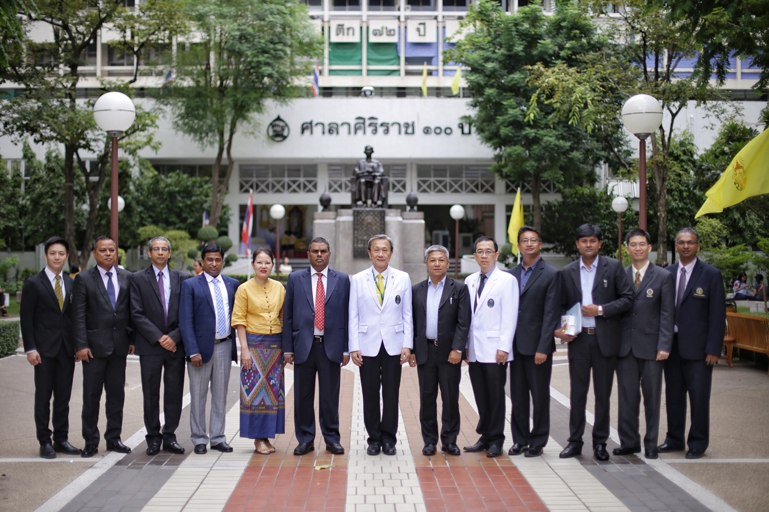 Deputy Prime Minister and Minister of Health and Population, Nepal Visits Siriraj