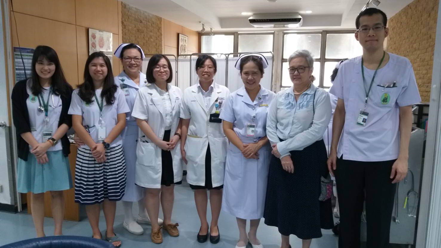 Medical Students from U of Malaya undertake Medical Elective at Siriraj
