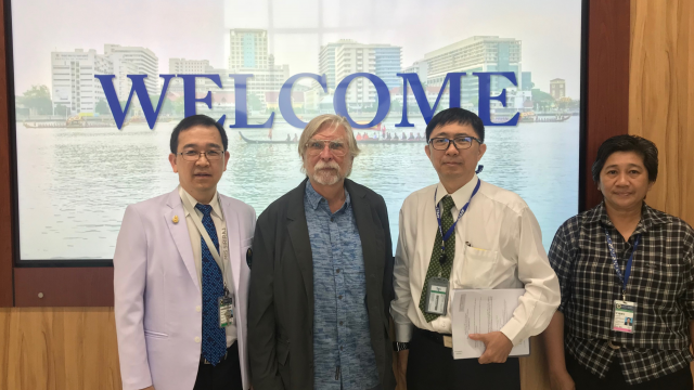 Director of Office of Global Health and International Medicine, John A. Burn School of Medicine, Hawaii Visits Siriraj