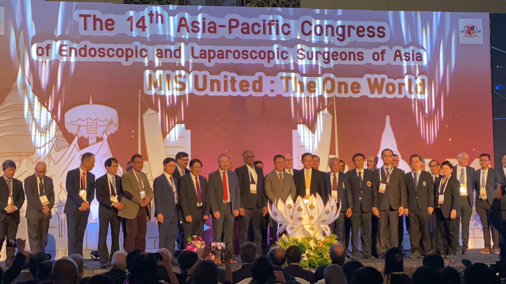 Siriraj Faculties Attended “14th Asia-Pacific Congress of Endoscopic and Laparoscopic Surgeon of Asia 2019”