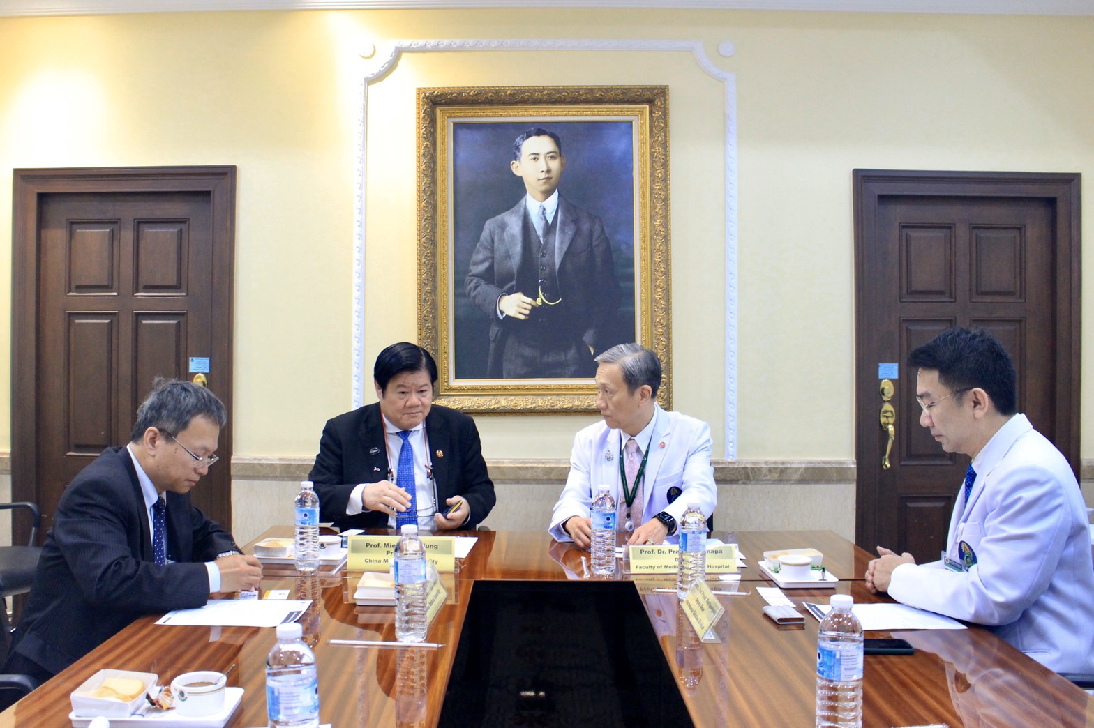 President of Chinal Medical University Taiwan Visits Siriraj