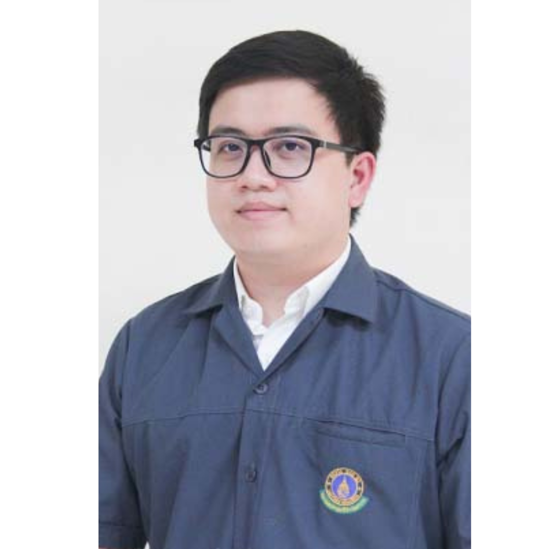 Mr.Panut Pornprasit