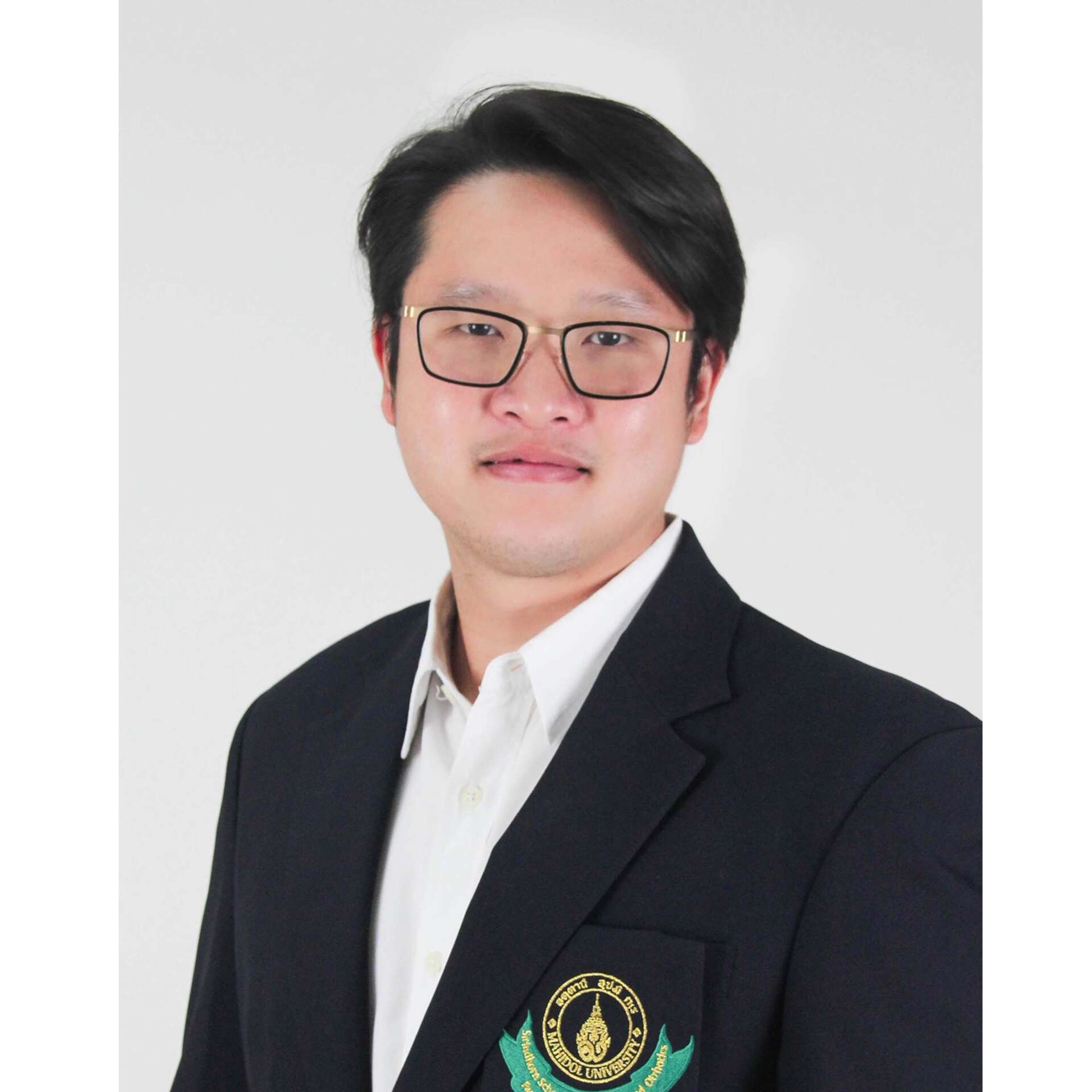 Mr.Thanatat Charatrungolan