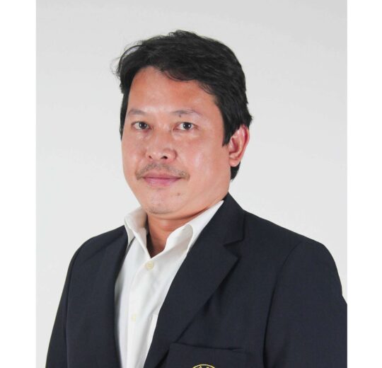 Mr.Veerachet Chompukot