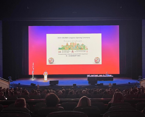 8-18-67 นพ.กิตติภพรับรางวัลMD2024-4